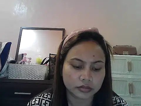 Amarrahlyn online show from 05-10-26, 06:29