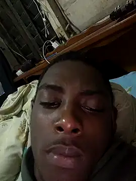 Snapshot of HugeByte15 chatting on 10-06-25, 04:54 HugeByte15 online show from 10-06-25, 04:54