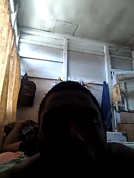 Snapshot of HugeByte15 chatting on 10-06-25, 05:21 HugeByte15 online show from 10-06-25, 05:21