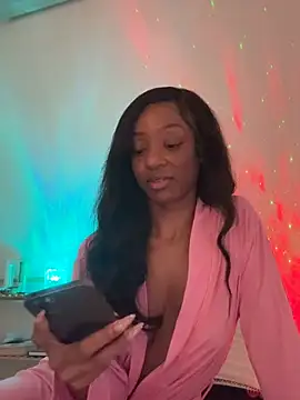 Snapshot of LoveDreaux chatting on 02-03-26, 07:46 LoveDreaux online show from 02-03-26, 07:46