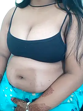 Snapshot of Kiara-Model chatting on 10-14-25, 05:41 Kiara-Model online show from 10-14-25, 05:41