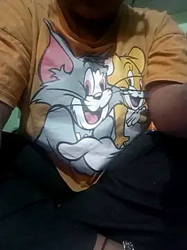 Snapshot of Kiara-Model chatting on 10-23-25, 04:56 Kiara-Model online show from 10-23-25, 04:56