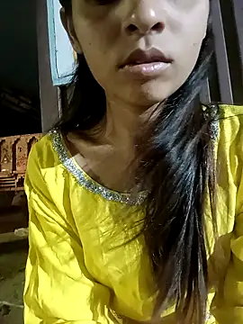 Snapshot of Kiara-Model chatting on 04-03-26, 02:37 Kiara-Model online show from 04-03-26, 02:37