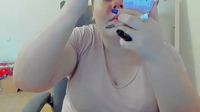 Liza-Mendez online show from 11-15-25, 06:33