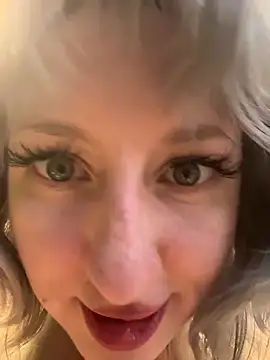 RonnieKiss online show from 03-18-26, 12:52