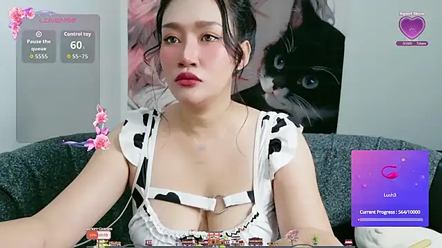 Lalacream12 online show from 10-27-25, 02:43