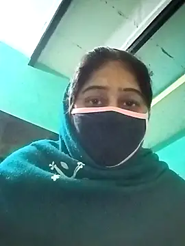 Snapshot of Cute-Charvii chatting on 01-13-26, 02:06 Cute-Charvii online show from 01-13-26, 02:06