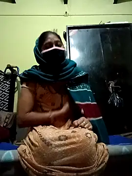 Snapshot of Cute-Charvii chatting on 01-15-26, 02:49 Cute-Charvii online show from 01-15-26, 02:49