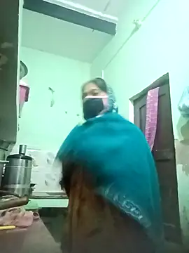 Snapshot of Cute-Charvii chatting on 01-16-26, 01:31 Cute-Charvii online show from 01-16-26, 01:31