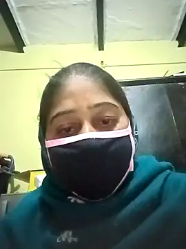 Snapshot of Cute-Charvii chatting on 01-17-26, 02:16 Cute-Charvii online show from 01-17-26, 02:16