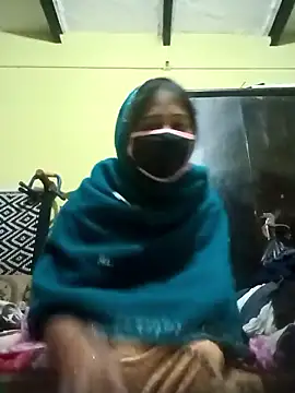 Snapshot of Cute-Charvii chatting on 01-18-26, 01:42 Cute-Charvii online show from 01-18-26, 01:42