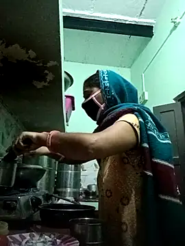 Snapshot of Cute-Charvii chatting on 02-10-26, 01:10 Cute-Charvii online show from 02-10-26, 01:10