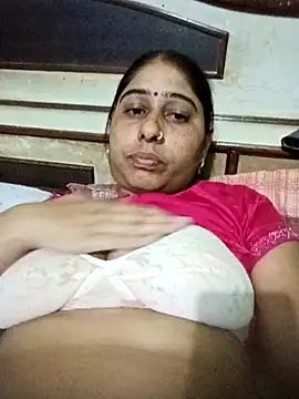 Snapshot of Cute-Charvii chatting on 03-29-26, 03:01 Cute-Charvii online show from 03-29-26, 03:01