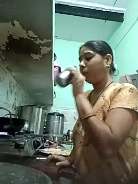 Snapshot of Cute-Charvii chatting on 04-03-26, 01:03 Cute-Charvii online show from 04-03-26, 01:03