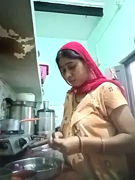 Snapshot of Cute-Charvii chatting on 04-04-26, 01:04 Cute-Charvii online show from 04-04-26, 01:04