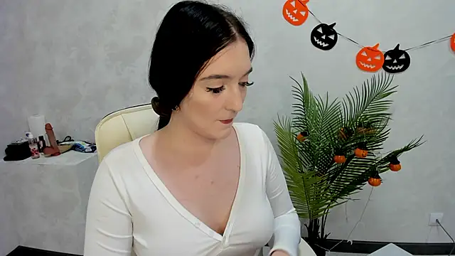 Lesley Wins online show from 10-23-25, 08:13