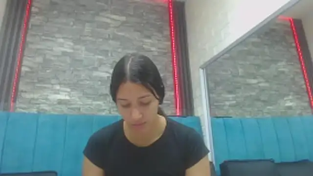 Snapshot of Lil_Rose2006 chatting on 10-28-25, 12:52 Lil Rose2006 online show from 10-28-25, 12:52