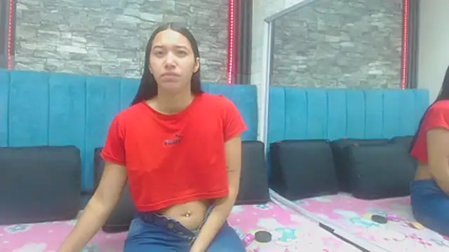 Snapshot of Lil_Rose2006 chatting on 11-08-25, 10:59 Lil Rose2006 online show from 11-08-25, 10:59