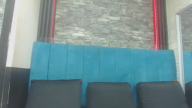 Snapshot of Lil_Rose2006 chatting on 11-19-25, 12:49 Lil Rose2006 online show from 11-19-25, 12:49