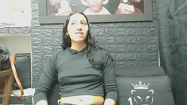 Snapshot of Lil_Rose2006 chatting on 01-14-26, 12:55 Lil Rose2006 online show from 01-14-26, 12:55