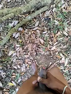 Snapshot of DICKLANKA chatting on 09-30-25, 06:51 DICKLANKA online show from 09-30-25, 06:51