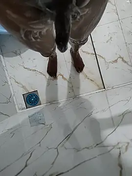 Snapshot of DICKLANKA chatting on 01-18-26, 03:05 DICKLANKA online show from 01-18-26, 03:05