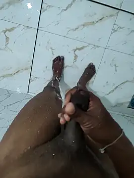 Snapshot of DICKLANKA chatting on 02-18-26, 04:03 DICKLANKA online show from 02-18-26, 04:03