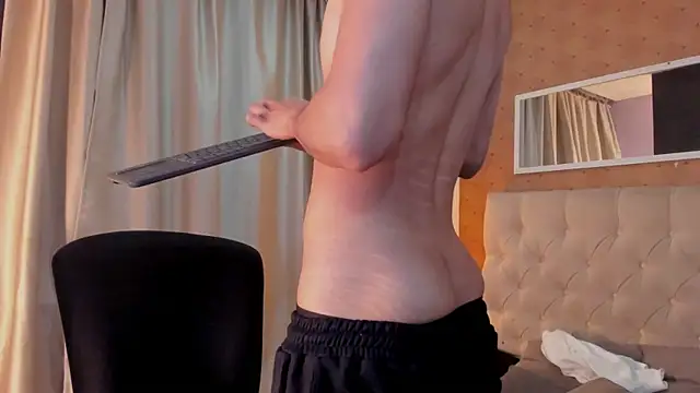 liam twiink online show from 03-04-26, 03:23