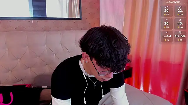 liam twiink online show from 07-09-26, 07:51
