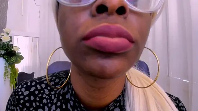 LolaJenkinss online show from 11-29-25, 01:14