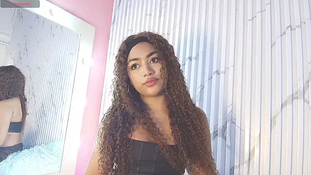 Missdionne curly online show from 09-26-25, 11:25