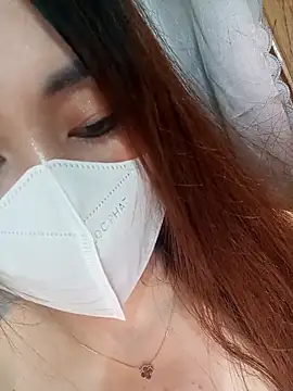 zuzuuLy online show from 10-25-25, 04:02