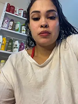 Snapshot of FOX_LATINA chatting on 06-09-26, 10:32 FOX LATINA online show from 06-09-26, 10:32