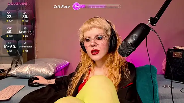 Snapshot of tacodeluxxxe chatting on 11-13-25, 04:50 tacodeluxxxe online show from 11-13-25, 04:50