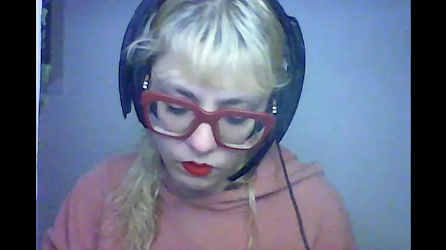 BlondieTami online show from 10-09-25, 11:47