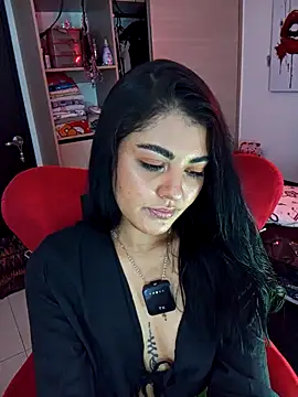 Snapshot of ValeNiitaLuv chatting on 12-18-25, 03:01 ValeNiitaLuv online show from 12-18-25, 03:01