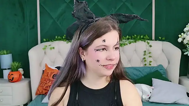 Akira Halls online show from 10-31-25, 09:49