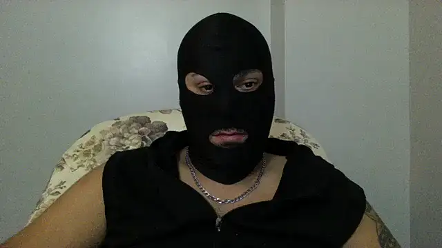 izlebeni  online show from 09-25-25, 12:03