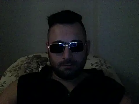 izlebeni  online show from 11-17-25, 06:46