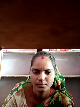 Snapshot of Payalji_p chatting on 10-19-25, 10:16 Payalji p online show from 10-19-25, 10:16