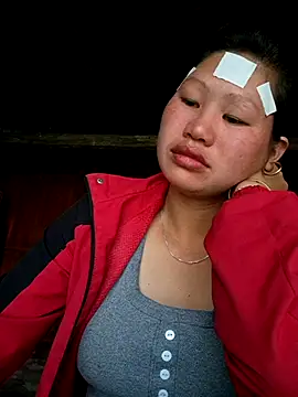 Snapshot of diamond-- chatting on 10-01-25, 12:27 diamond-- online show from 10-01-25, 12:27