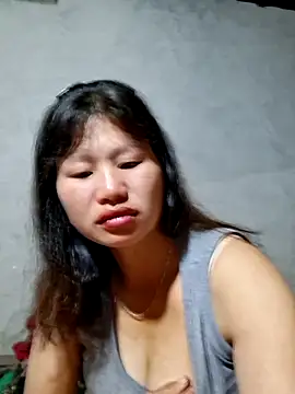 Snapshot of diamond-- chatting on 10-16-25, 10:11 diamond-- online show from 10-16-25, 10:11