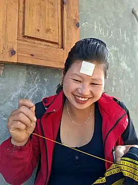 Snapshot of diamond-- chatting on 10-28-25, 07:12 diamond-- online show from 10-28-25, 07:12