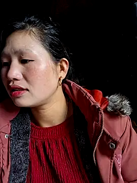 Snapshot of diamond-- chatting on 11-03-25, 02:13 diamond-- online show from 11-03-25, 02:13