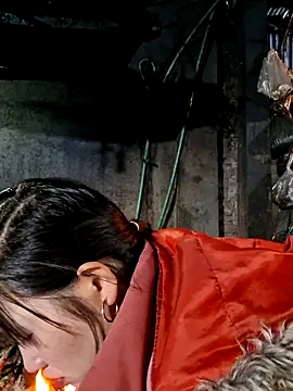 Snapshot of diamond-- chatting on 11-27-25, 12:56 diamond-- online show from 11-27-25, 12:56