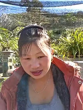 Snapshot of diamond-- chatting on 11-29-25, 06:49 diamond-- online show from 11-29-25, 06:49