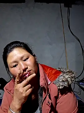 Snapshot of diamond-- chatting on 02-01-26, 01:09 diamond-- online show from 02-01-26, 01:09