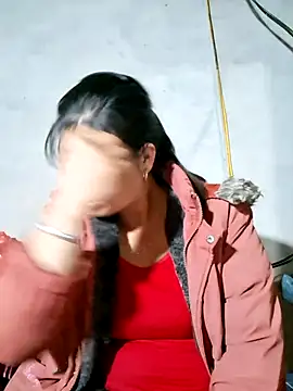 Snapshot of diamond-- chatting on 03-12-26, 12:44 diamond-- online show from 03-12-26, 12:44