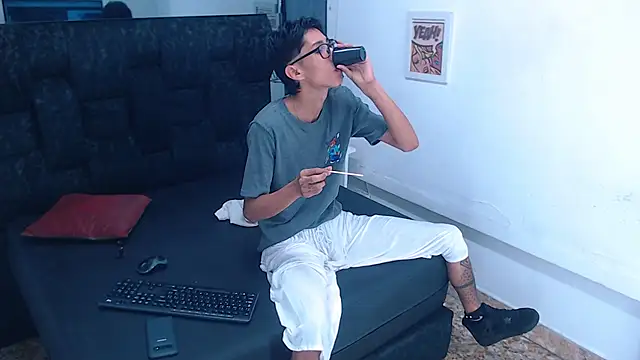 Daniel delux  online show from 10-07-25, 11:40