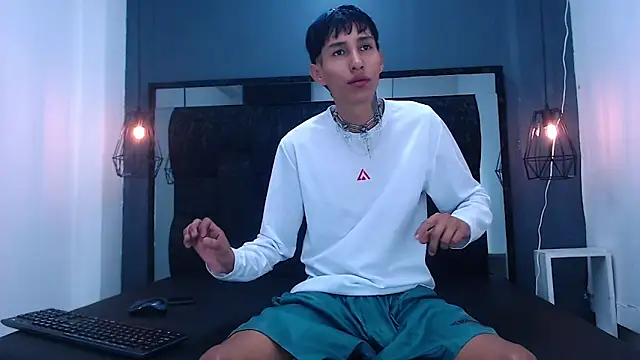 Daniel delux  online show from 10-08-25, 11:08